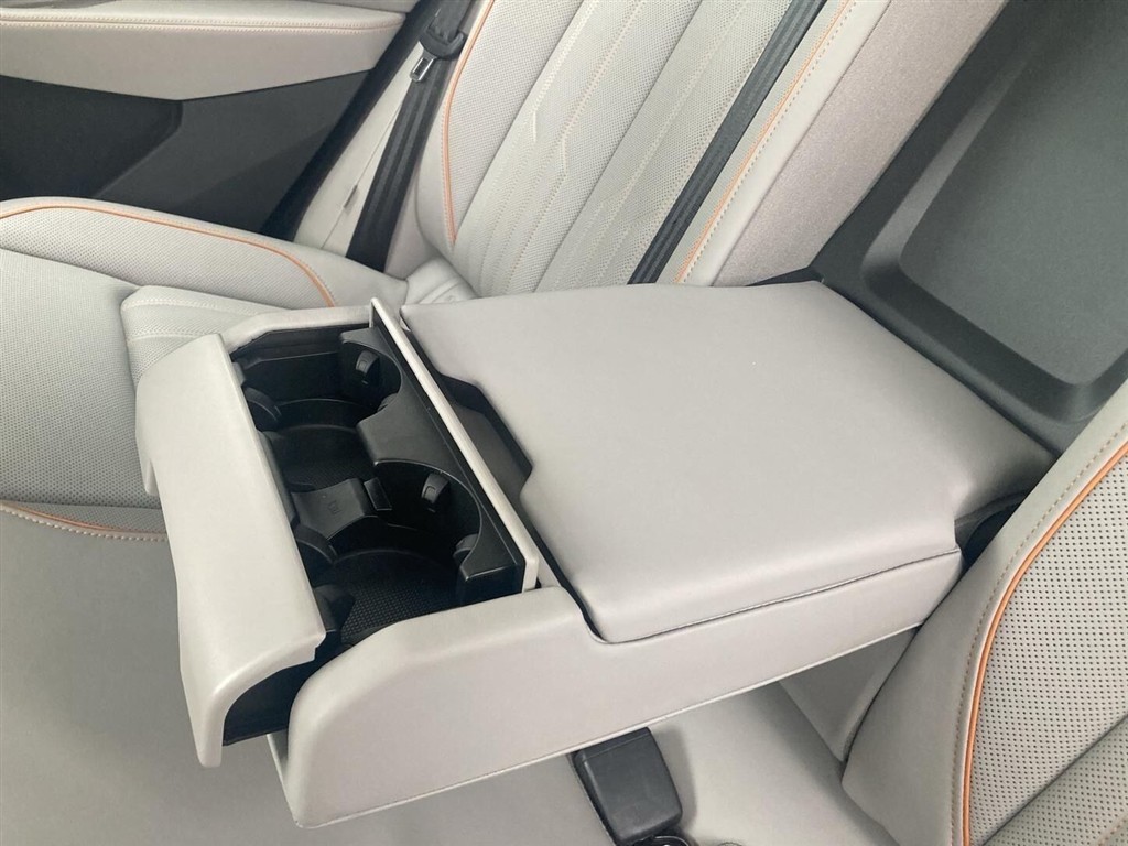 Audi E-tron Advanced Prestige generic.image 16