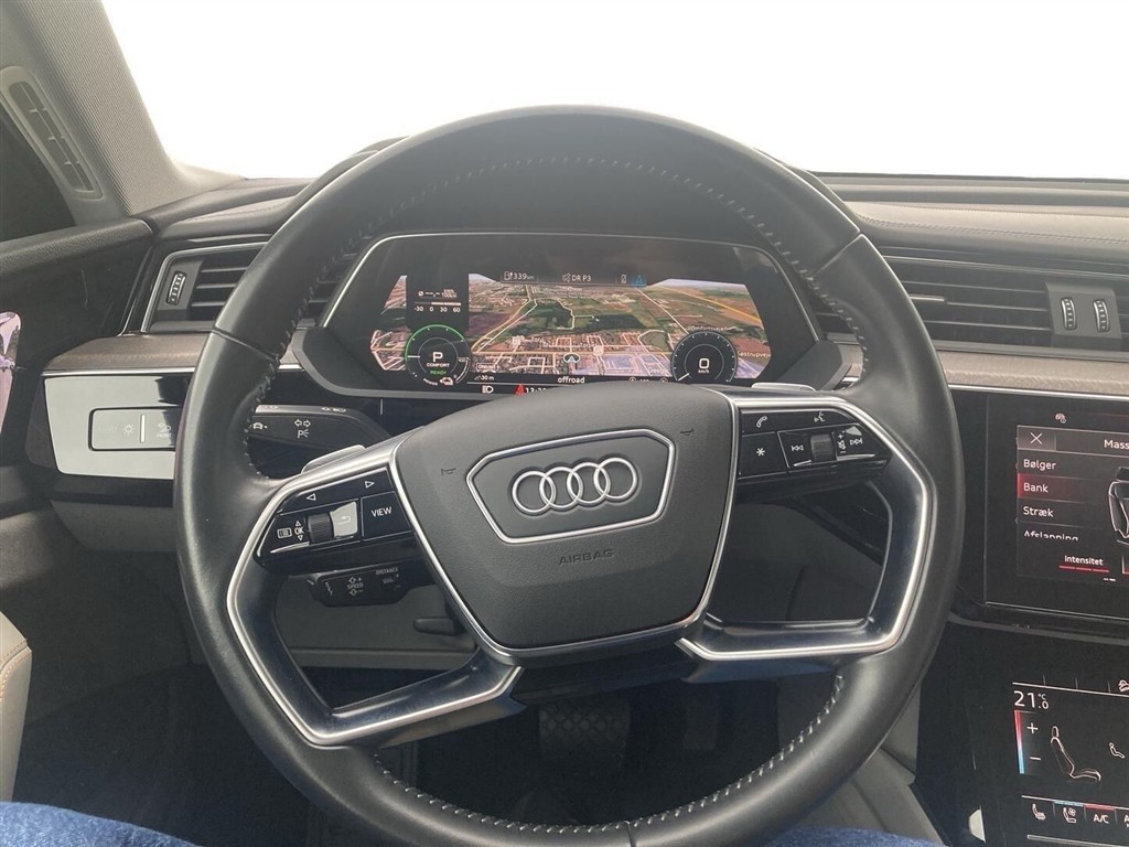 Audi E-tron Advanced Prestige generic.image 21