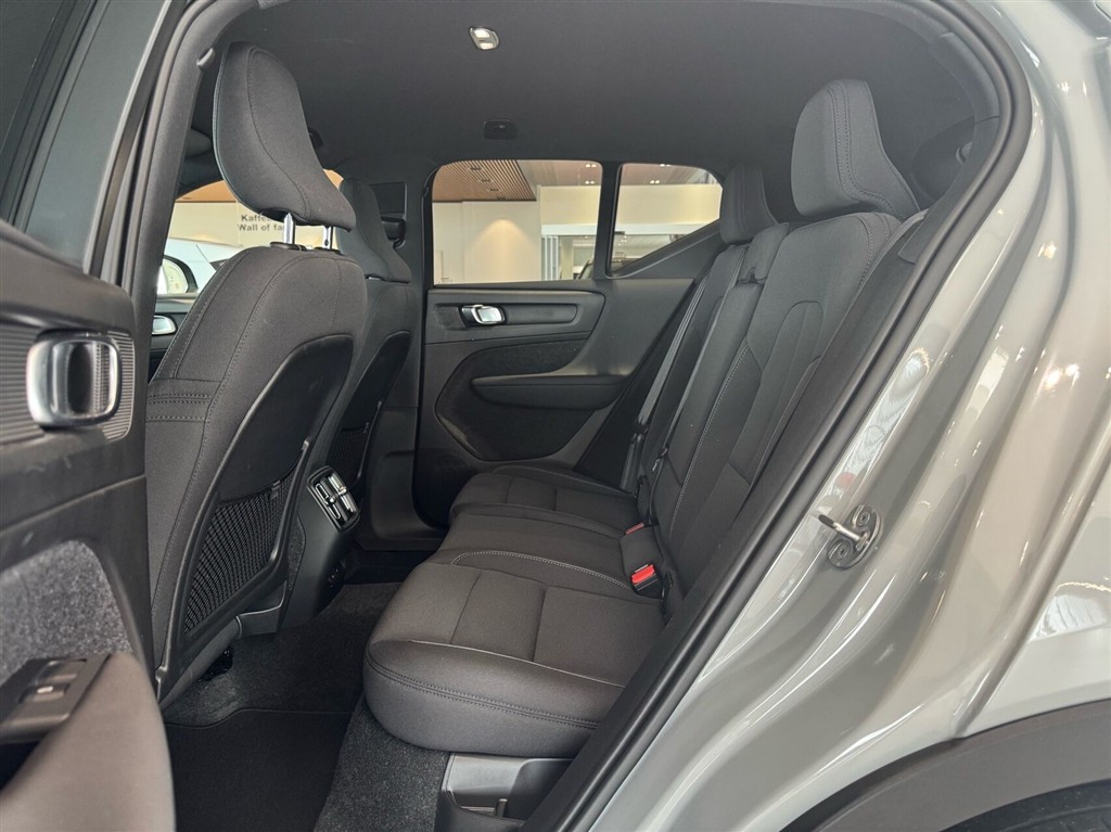 Volvo EX40 Core billede 9