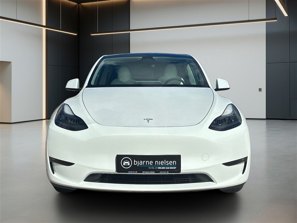 Tesla Model Y Long Range billede 2