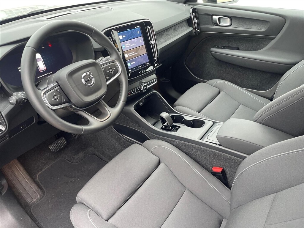 Volvo EX40 Core billede 4