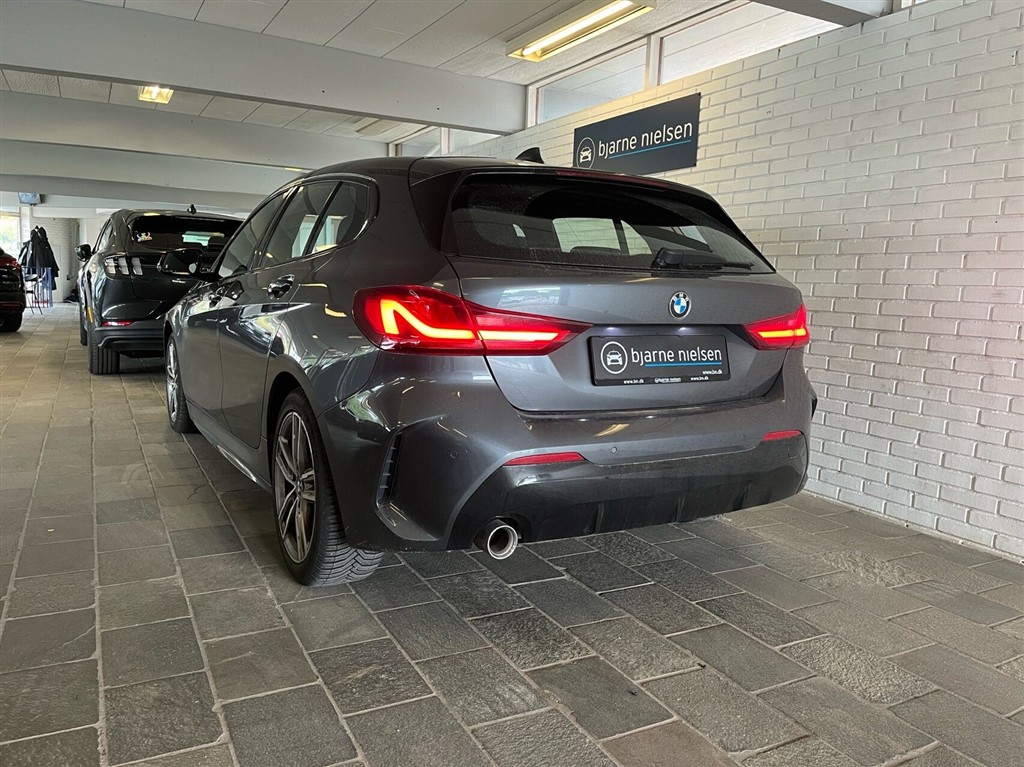 BMW 118i M-Sport billede 2