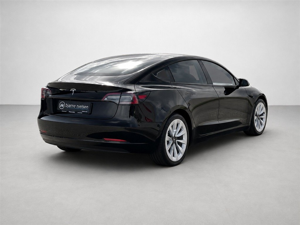 Tesla Model 3 Standard Range Plus billede 2