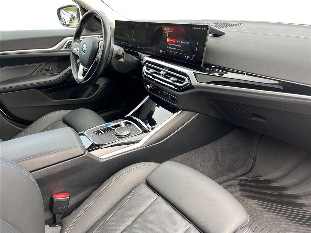 BMW i4 Charged Plus billede 10