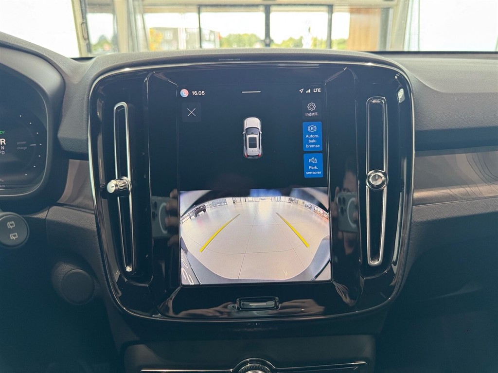 Volvo XC40 Plus billede 18