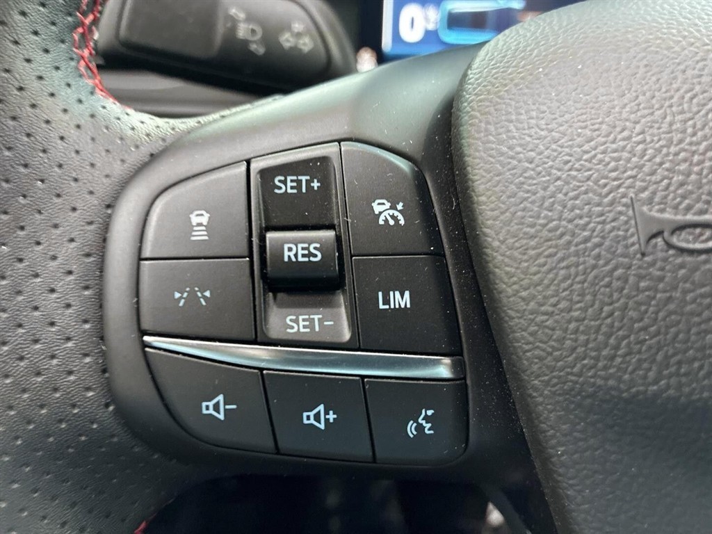 Ford Kuga ST-Line X billede 17