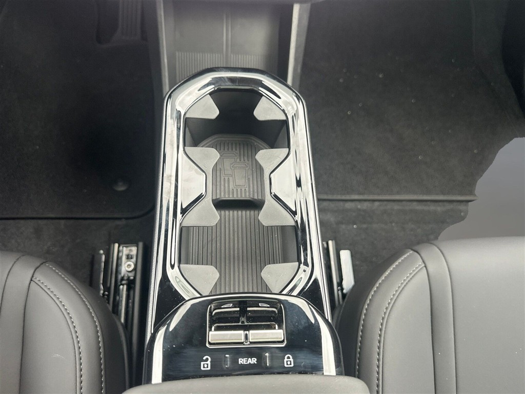 Volvo EX30 Black Edition billede 19