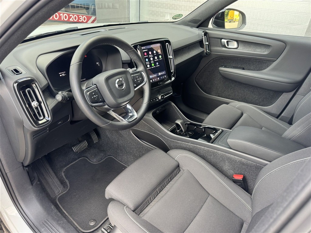 Volvo XC40 Plus billede 9