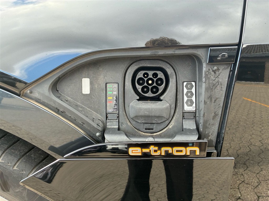 Audi E-tron Prestige billede 12