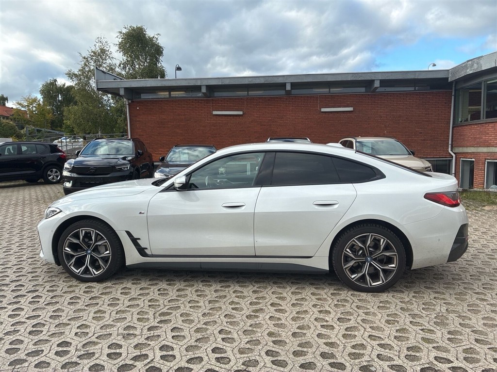 BMW i4 Charged M-Sport billede 3