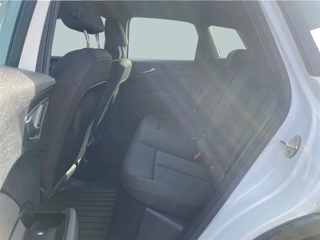Audi Q4 S Line billede 12