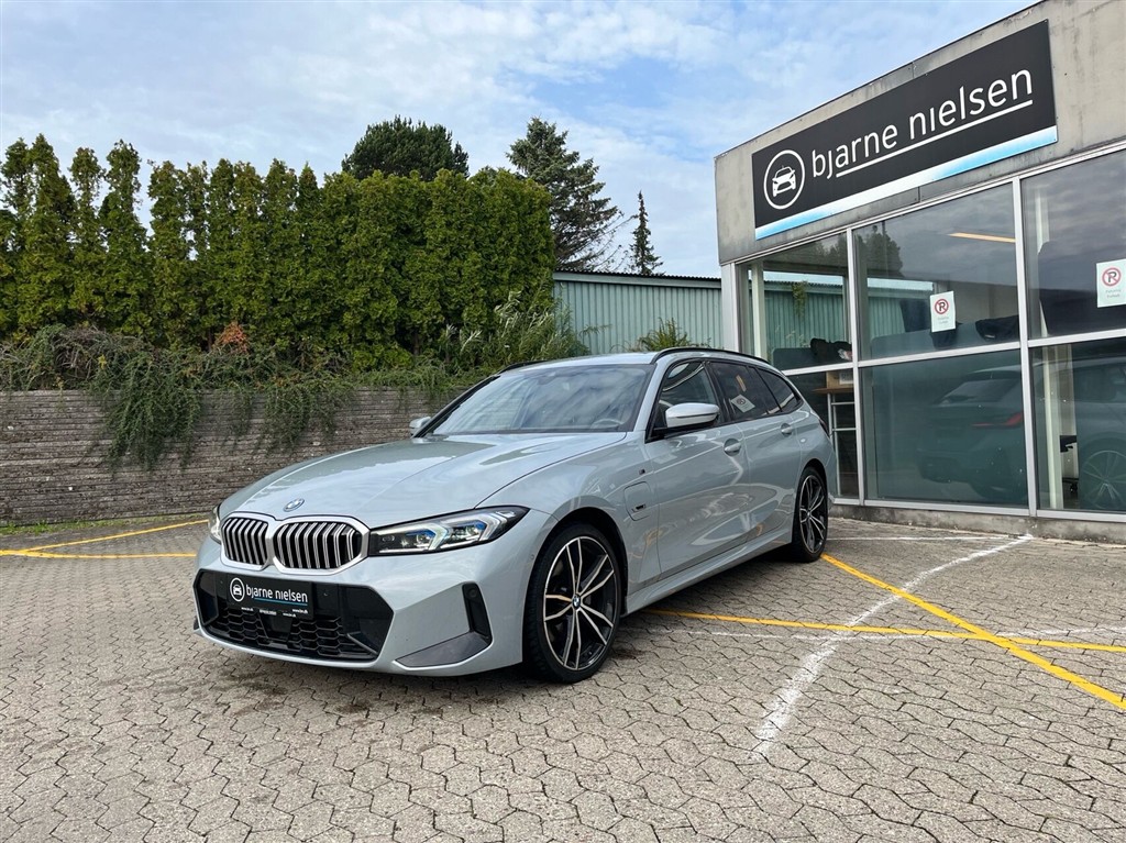 BMW 330e M-Sport