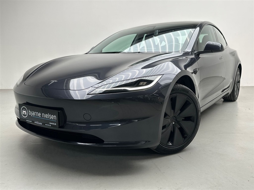Tesla Model 3 Long Range