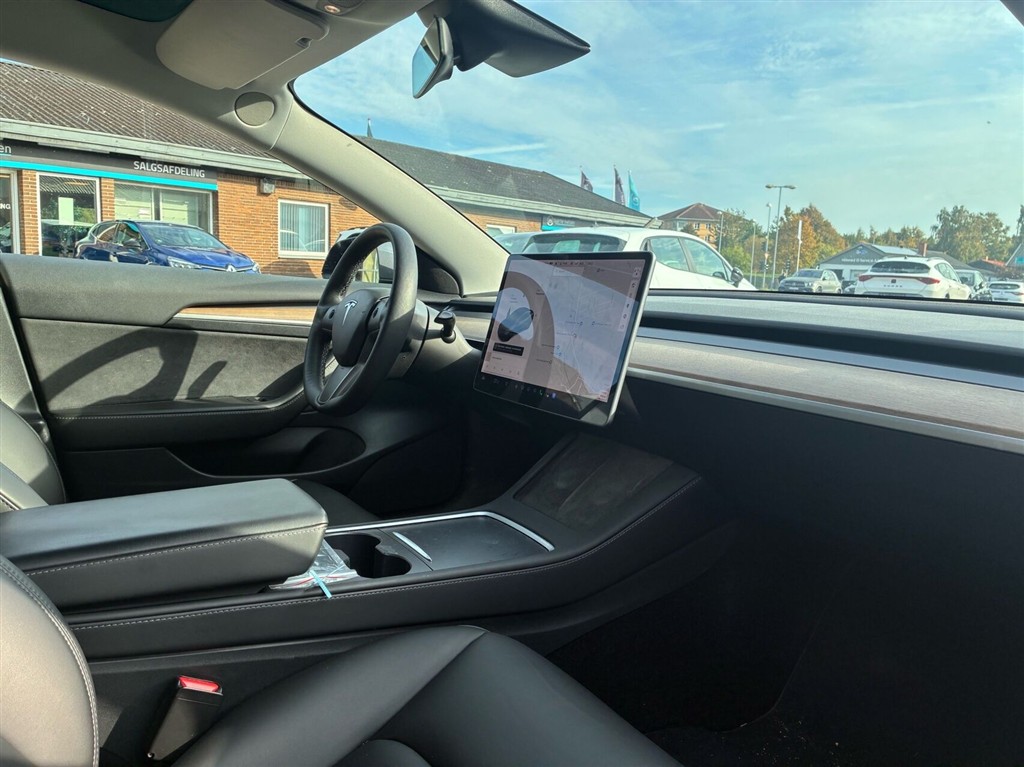 Tesla Model 3 Standard Range Plus billede 3