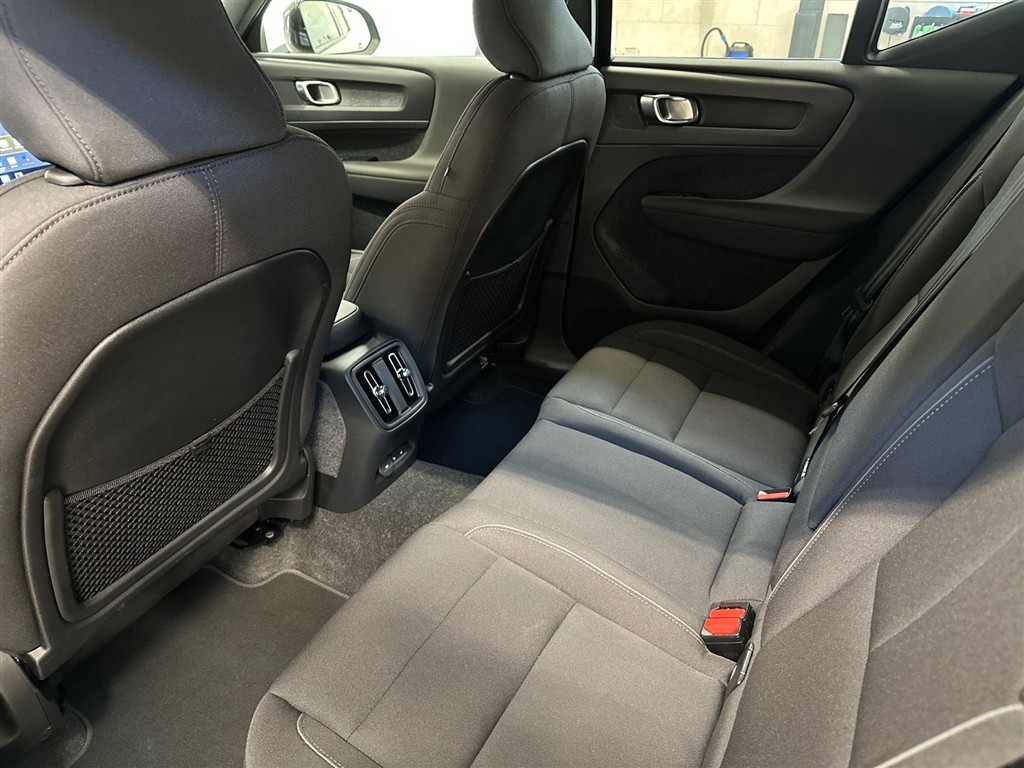 Volvo XC40 Plus billede 12