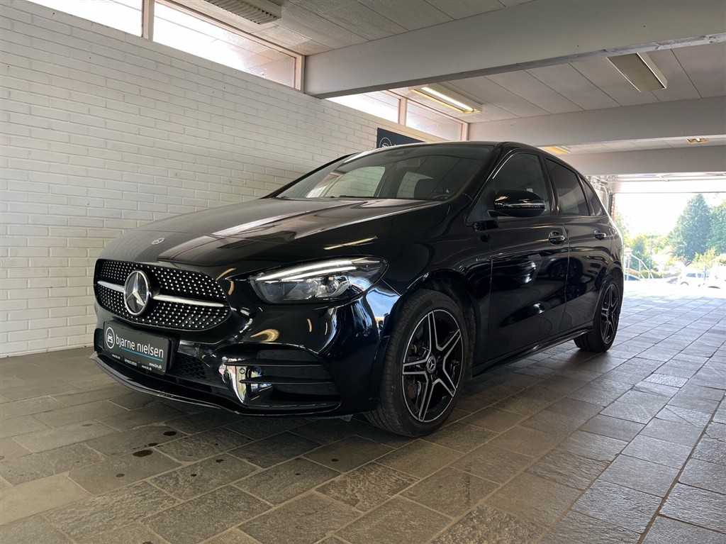 Mercedes-Benz B250 e AMG Line