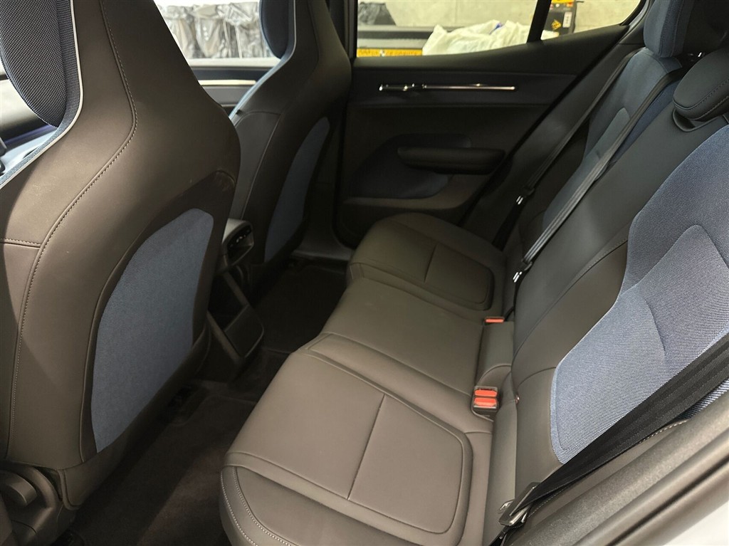 Volvo EX30 Ultra billede 10