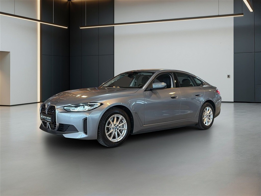 BMW i4 
