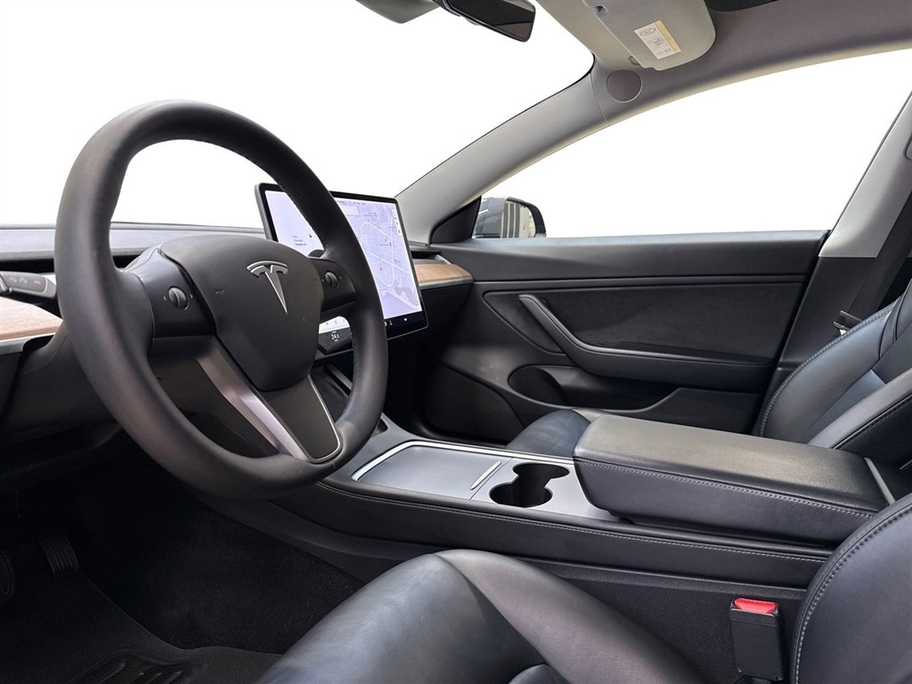 Tesla Model 3 Standard Range billede 3
