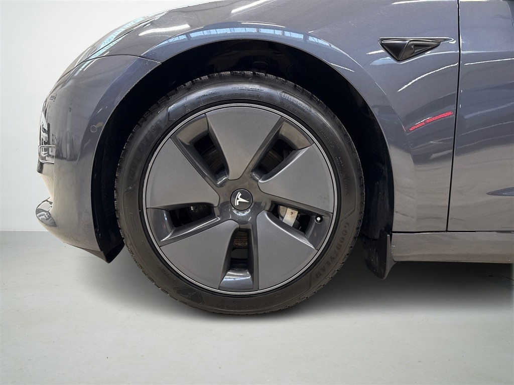 Tesla Model 3 Standard Range billede 8