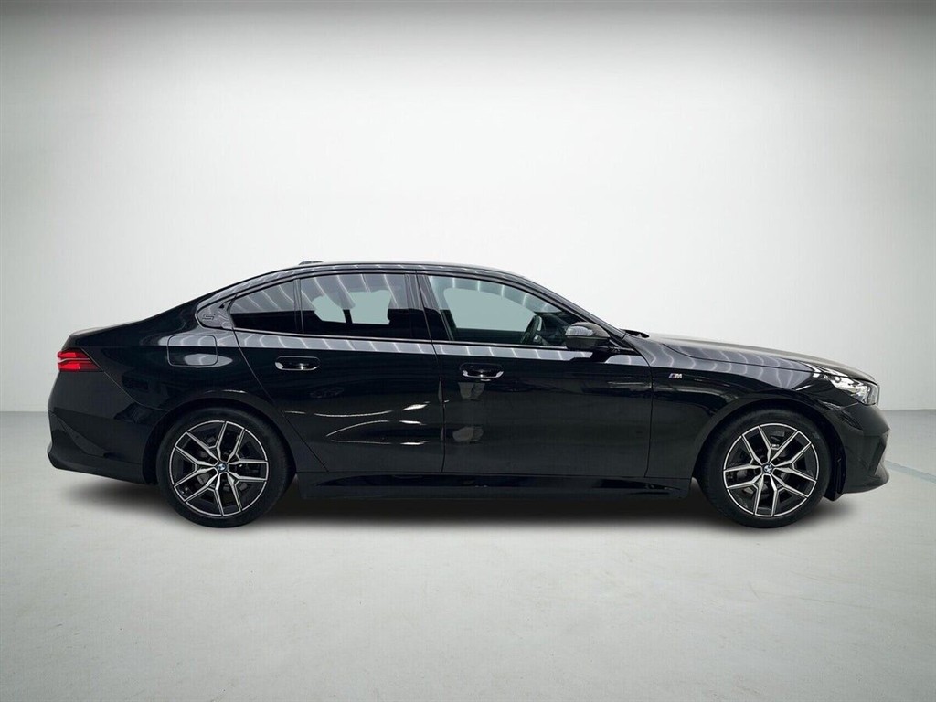 BMW i5 Fully Charged billede 5