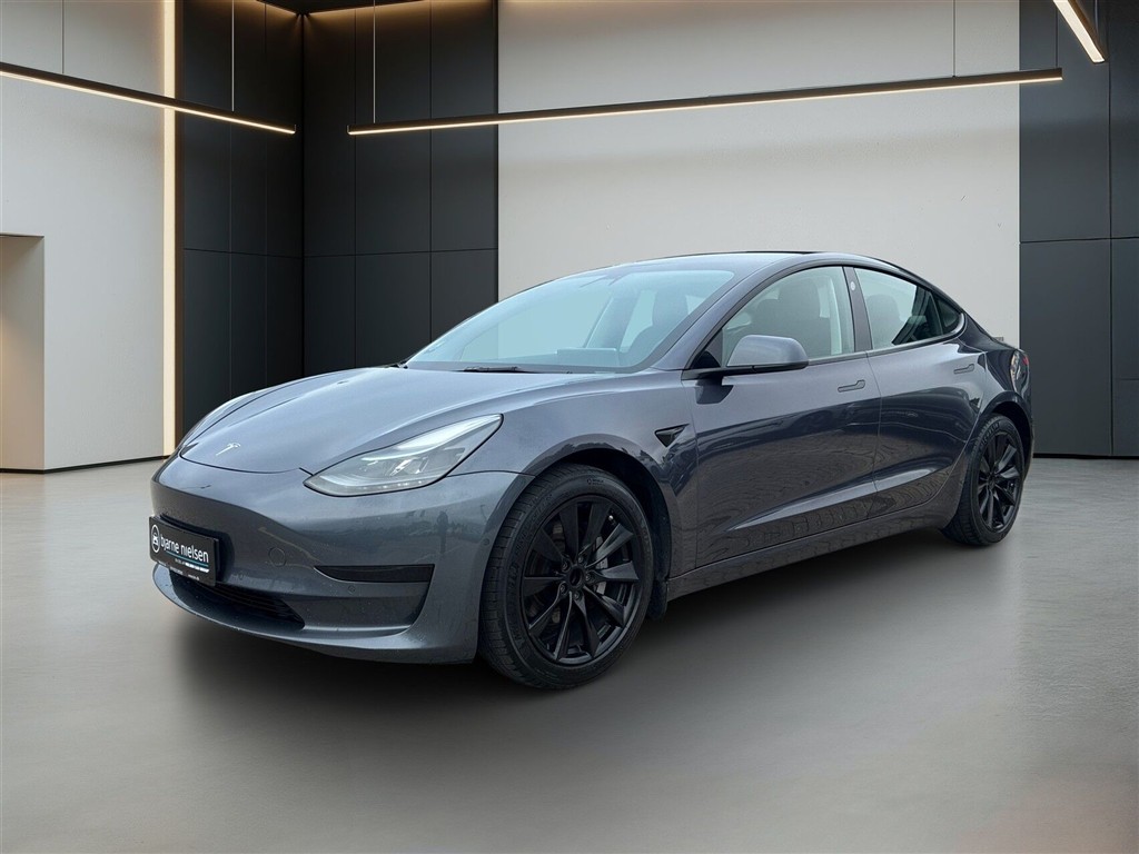 Tesla Model 3 Standard Range Plus