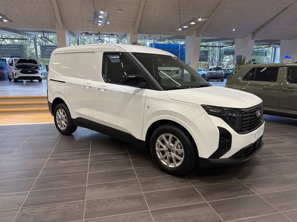 Ford Transit Courier Limited billede 2