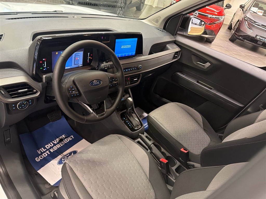 Ford Transit Courier Limited billede 3