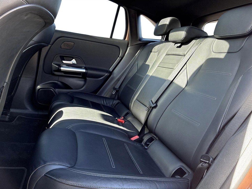 Mercedes-Benz EQA 300 AMG Line billede 7