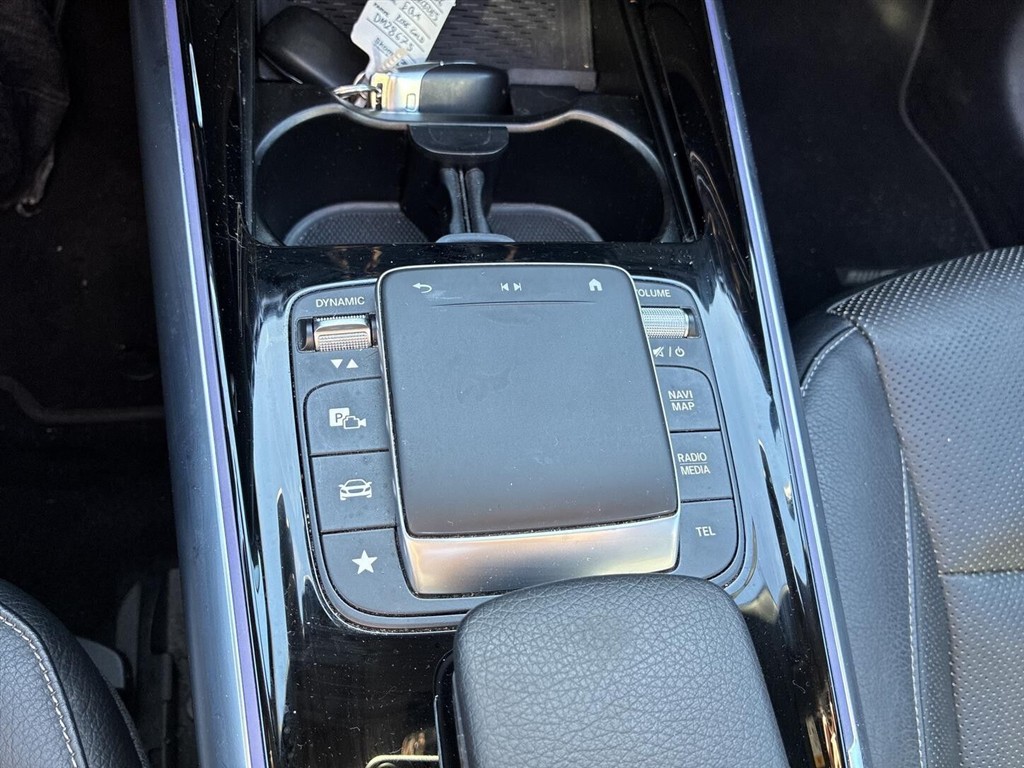 Mercedes-Benz EQA 300 AMG Line billede 43