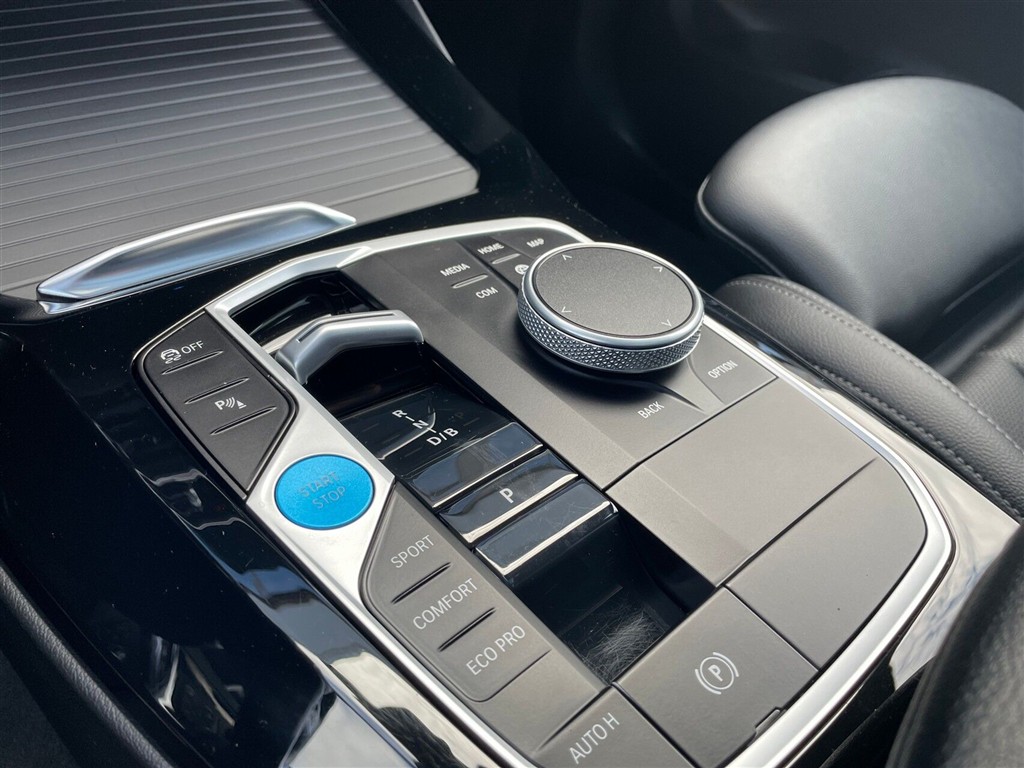 BMW iX3 M-Sport Charged billede 17