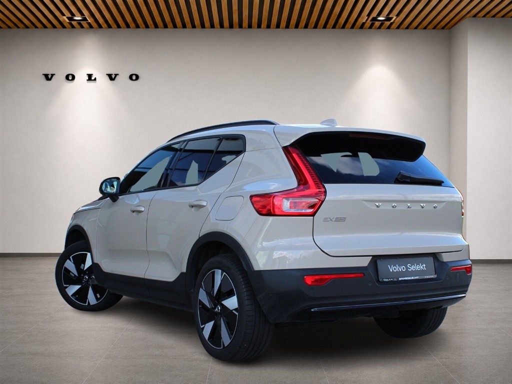Volvo EX40 Core billede 2