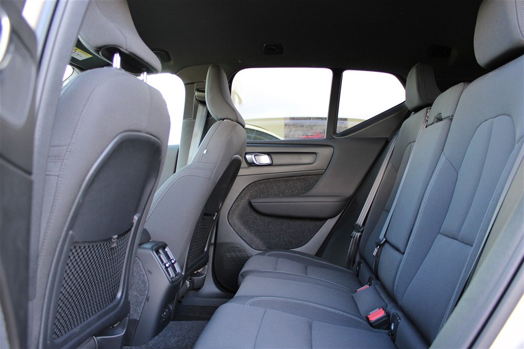 Volvo EX40 Core billede 5