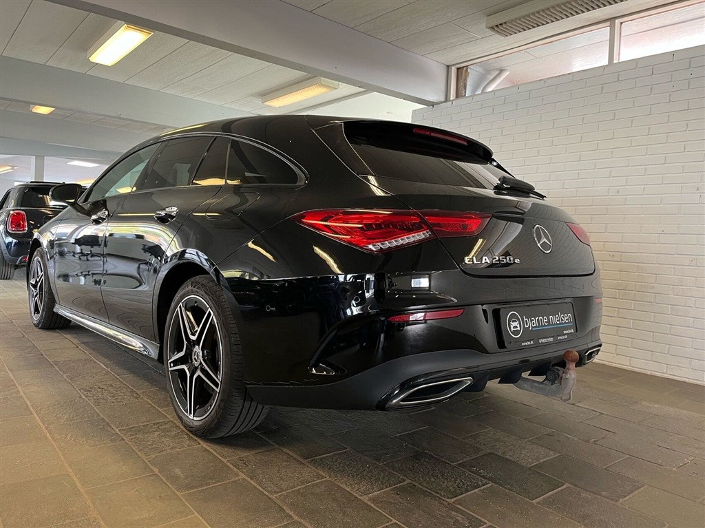 Mercedes-Benz CLA250 e AMG Line billede 2