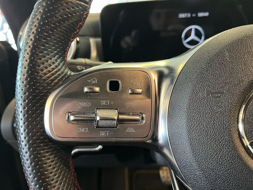 Mercedes-Benz CLA250 e AMG Line billede 4