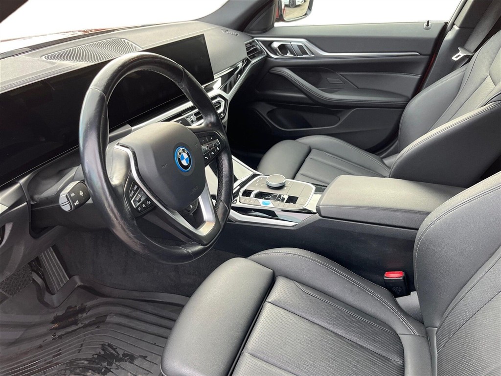 BMW i4 Charged Plus billede 3