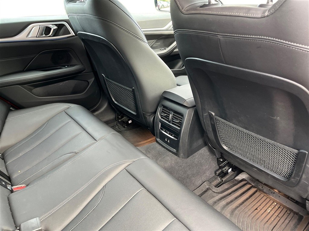 BMW i4 Charged Plus billede 12