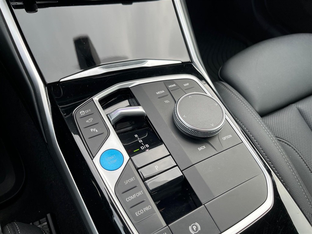 BMW i4 Charged Plus billede 15