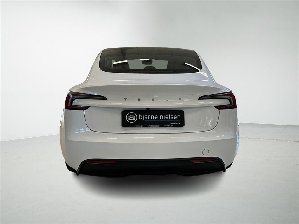 Tesla Model 3 Standard Range billede 7