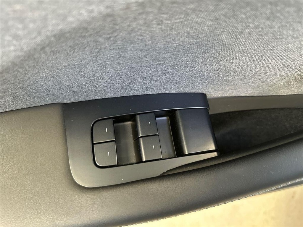 Tesla Model 3 Standard Range billede 16
