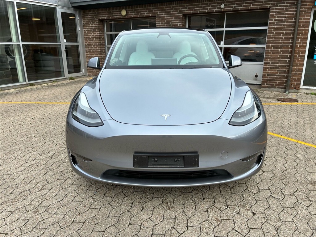Tesla Model Y Long Range billede 2