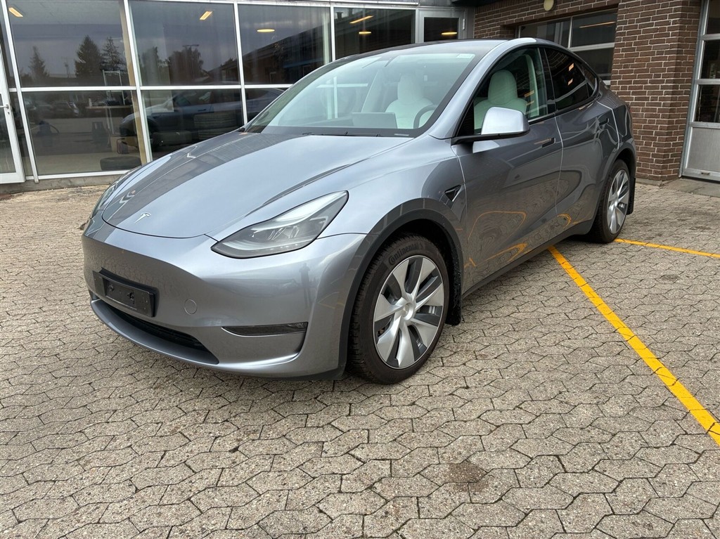 Tesla Model Y Long Range billede 3