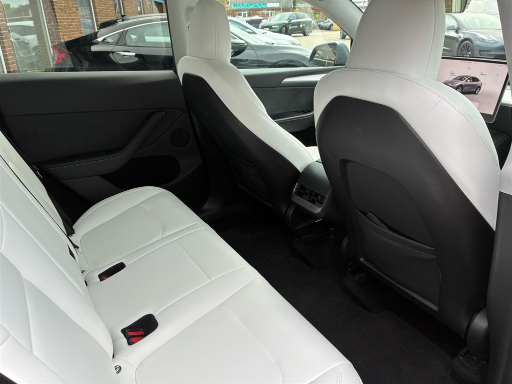 Tesla Model Y Long Range billede 9