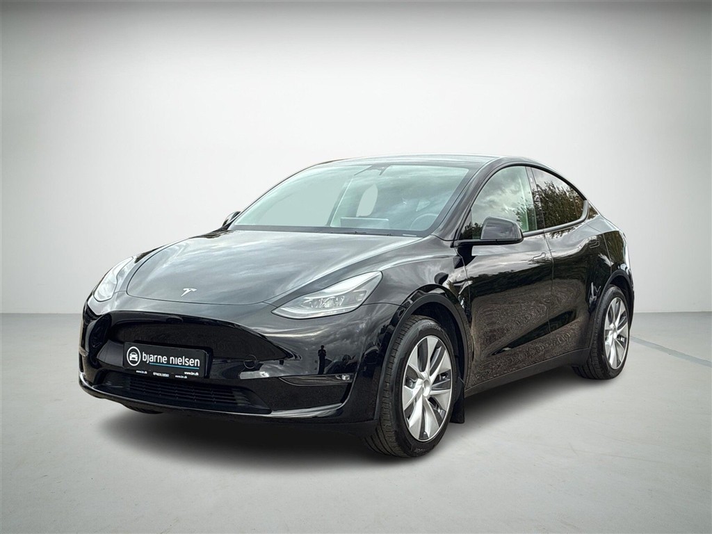 Tesla Model Y Long Range