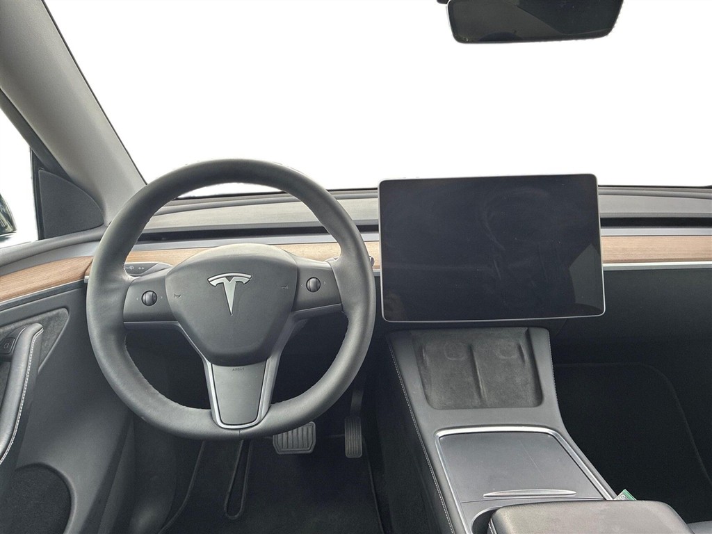 Tesla Model Y Long Range billede 21