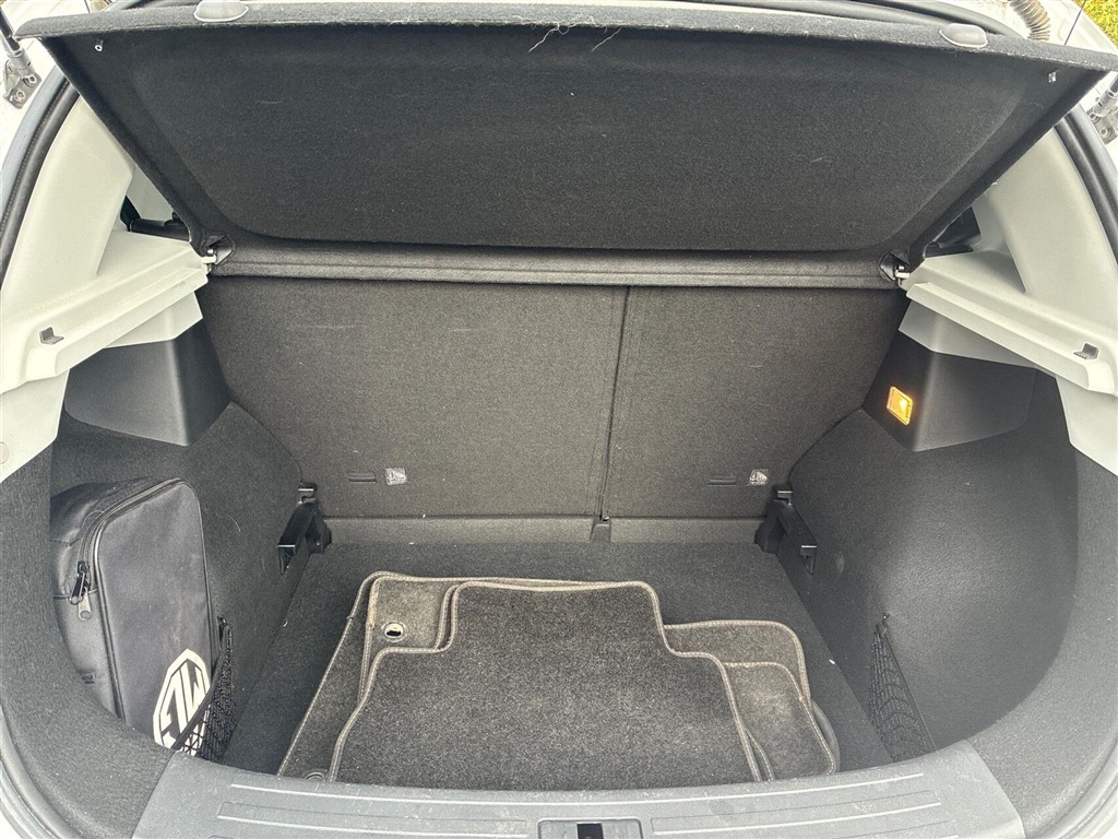 MG ZS EV Luxury billede 13