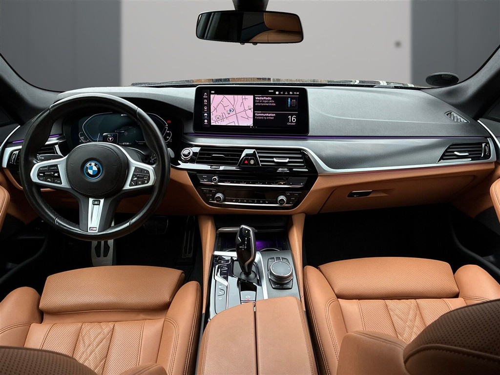BMW 545e M-Sport billede 10