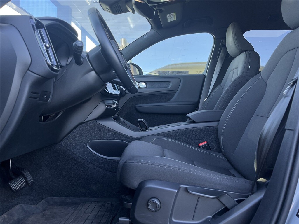 Volvo EX40 Core billede 5