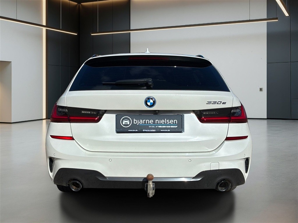 BMW 330e M-Sport billede 3
