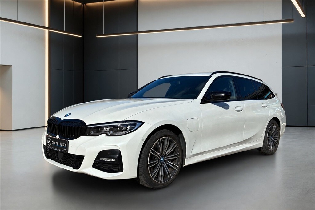 BMW 330e M-Sport